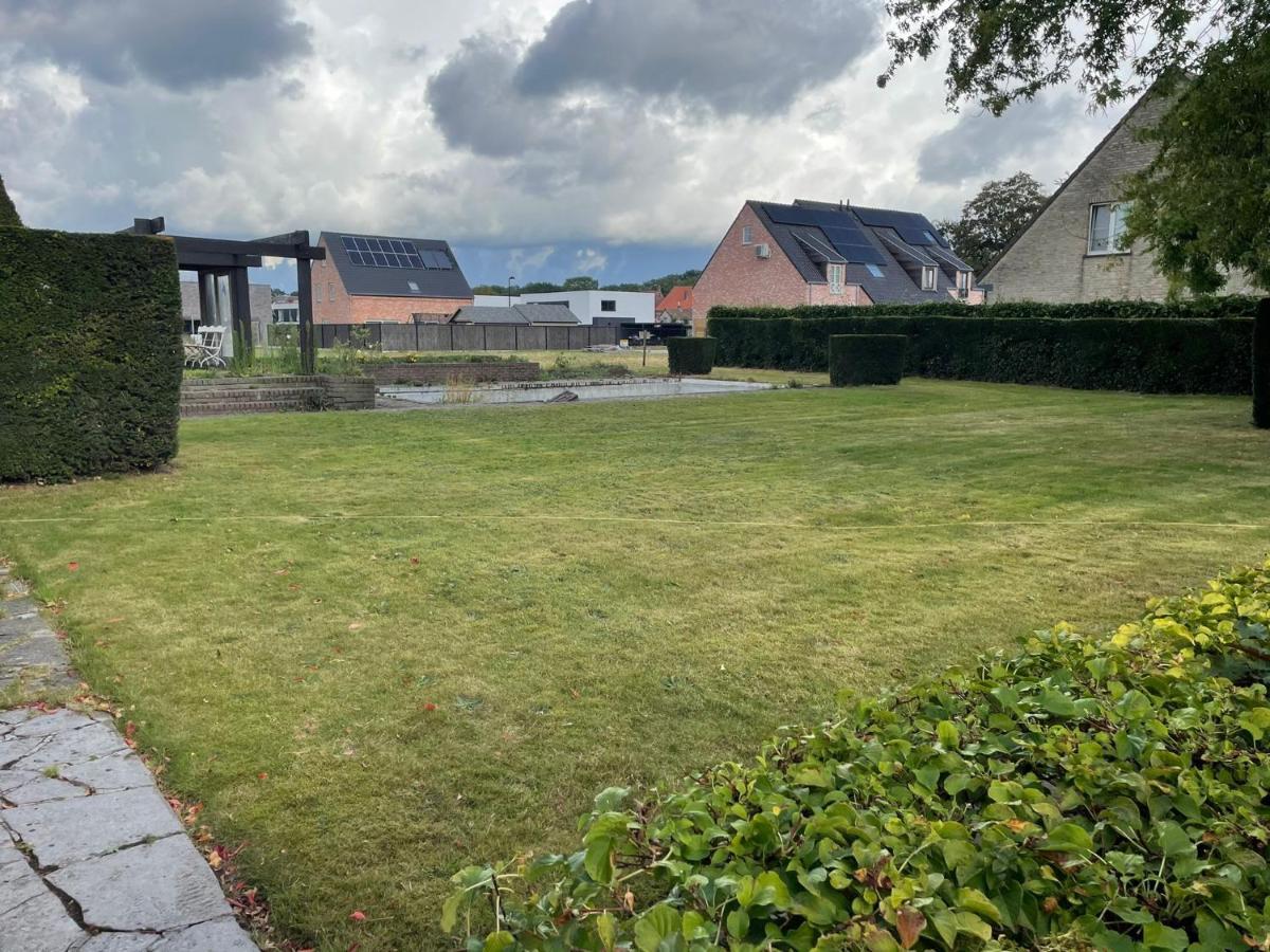 B&B The White House Wielsbeke Esterno foto